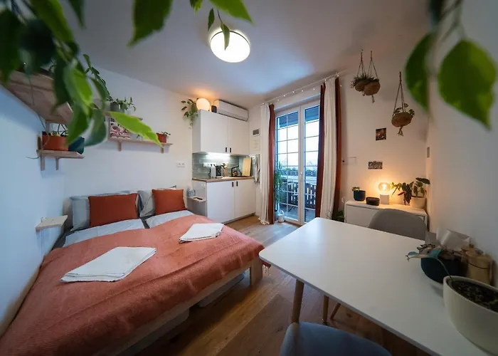 Appartement Maly Byt S Balkonem & Free Parking *